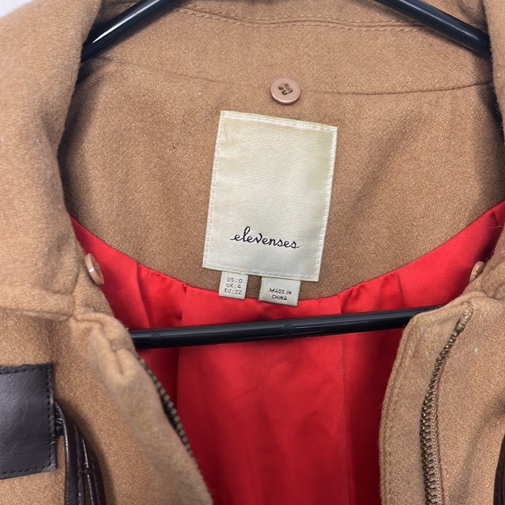 Coat - Picture 2 of 6